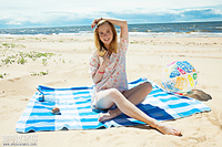 Free naked pictures of nineteen women