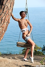 Erotic thumbs beauty pictures