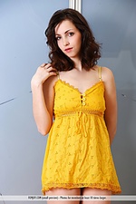 Free pictures of naked females