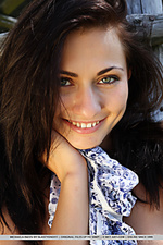 Teen photos and photos gallery of met art