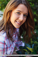 Softcore female euro teen erotica teen met art posing