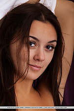 Girl naked picture free russian teens
