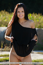 Pics teen erotica female girl