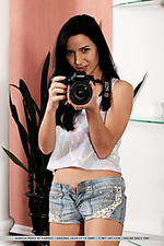 Aurelia perez aurelia perez loves taking picture but also loves modelling naked