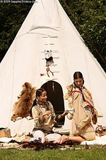 Native american cuties lap butts and fingeri