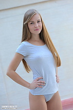 Pictures of teens having showy beauty