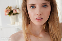 Showy beauty free virgins