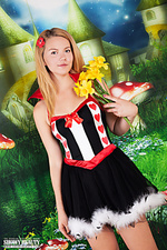 Free naked pictures of ladies