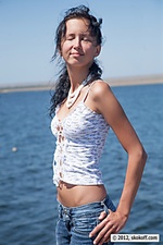 Eighteen ladies free photos