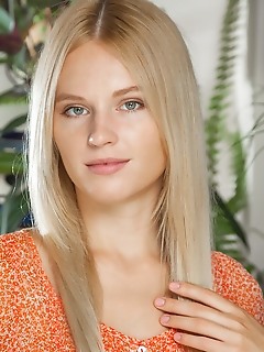 Xena xena strips, baring her sweet, tanned body and   gorgeous pussy on the bar stool.