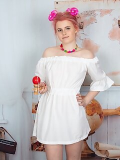Check out this cute and sexy slim girl as she gets off her clothes and starts playing with her tits and pussy.