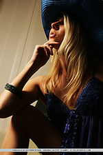 Free eighteen ladies softcore photography gallerys
